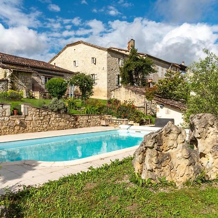 La Maison De Yuka Plieux Exteriér fotografie