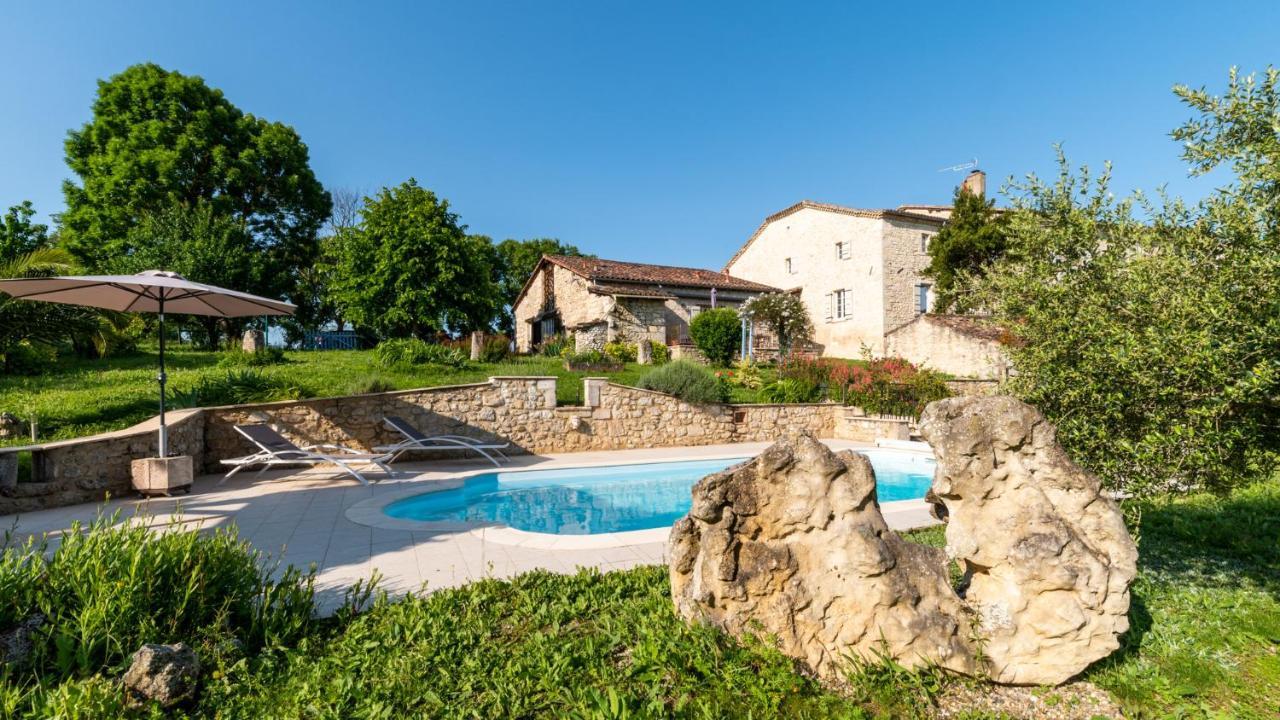 La Maison De Yuka Plieux Exteriér fotografie
