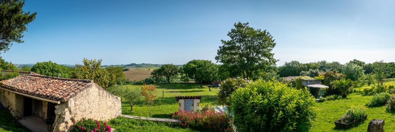La Maison De Yuka Plieux Exteriér fotografie